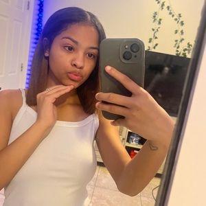 Meet your Posher, Amirah